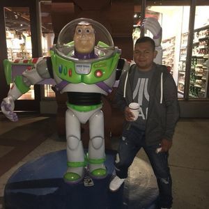 Meet your Posher, Julian